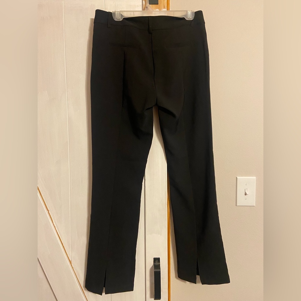 Work pants with slits at the bottom. Fashion Nova brand.